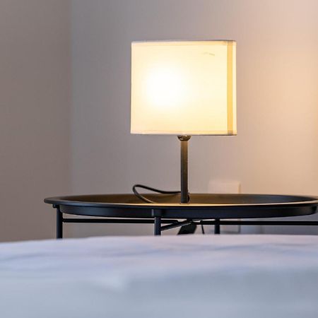 Lovely And Modern 3Bd Apartment Close To Ampelokipoi Metro アテネ エクステリア 写真