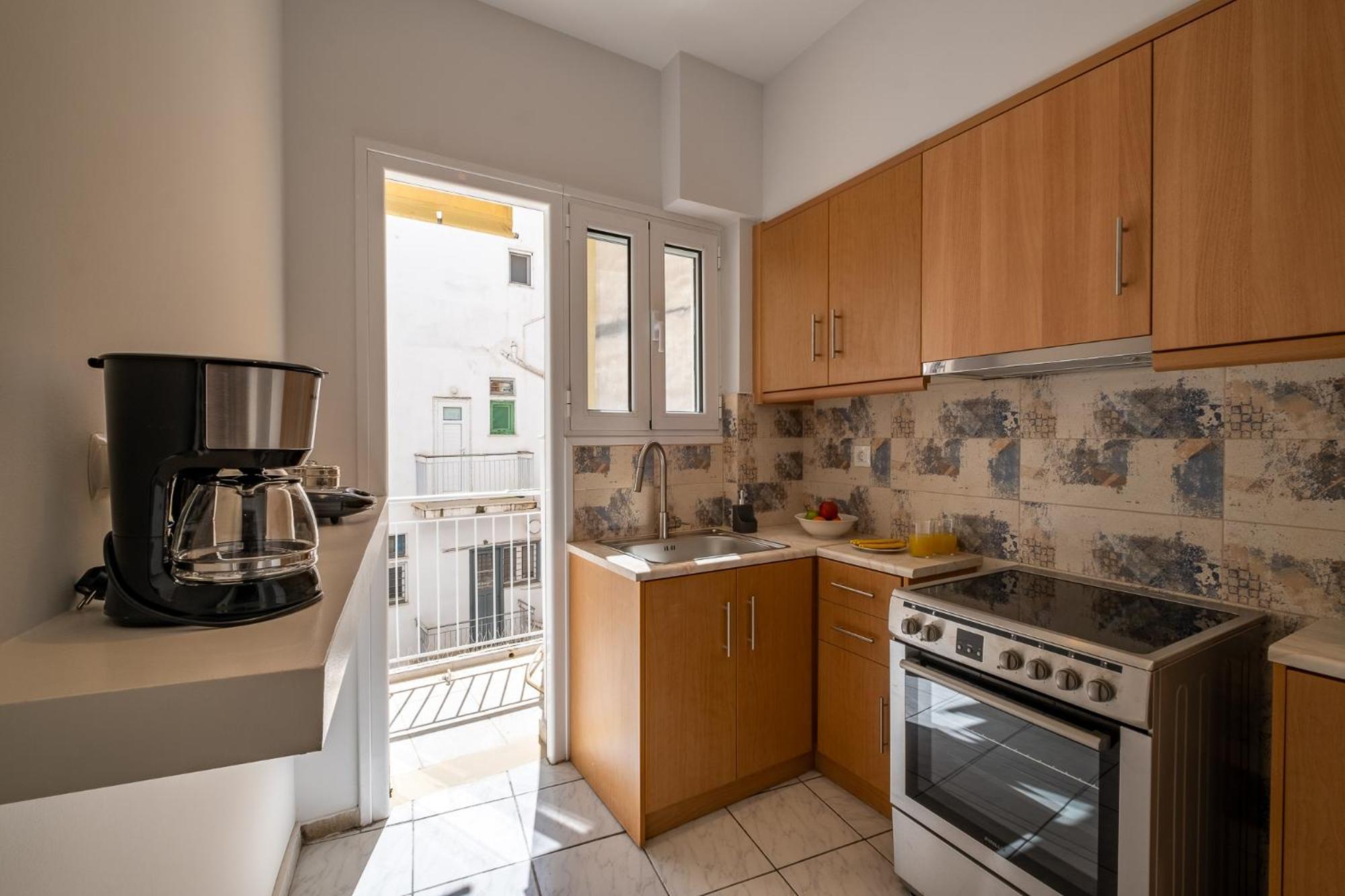 Lovely And Modern 3Bd Apartment Close To Ampelokipoi Metro アテネ エクステリア 写真