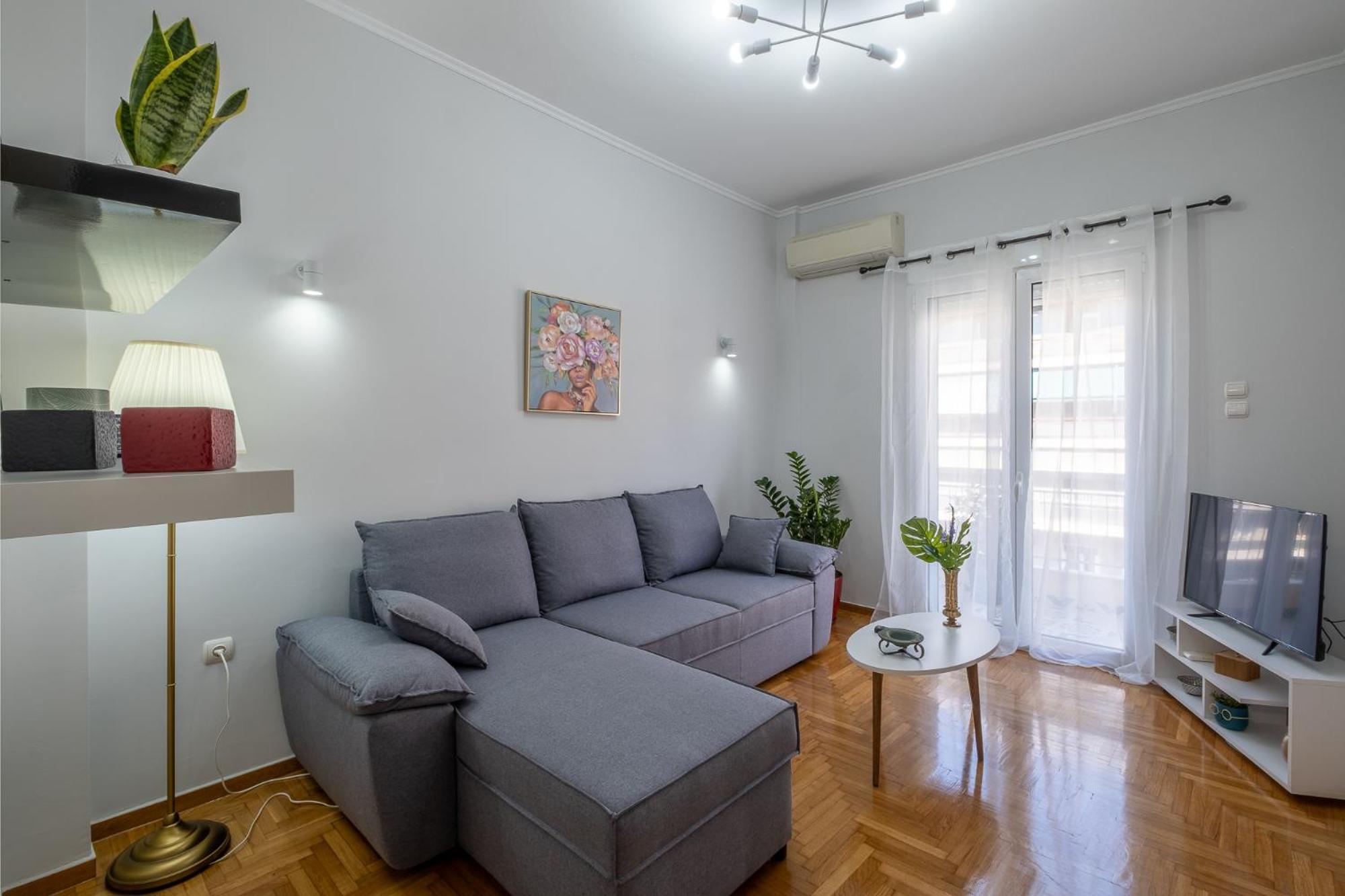 Lovely And Modern 3Bd Apartment Close To Ampelokipoi Metro アテネ エクステリア 写真