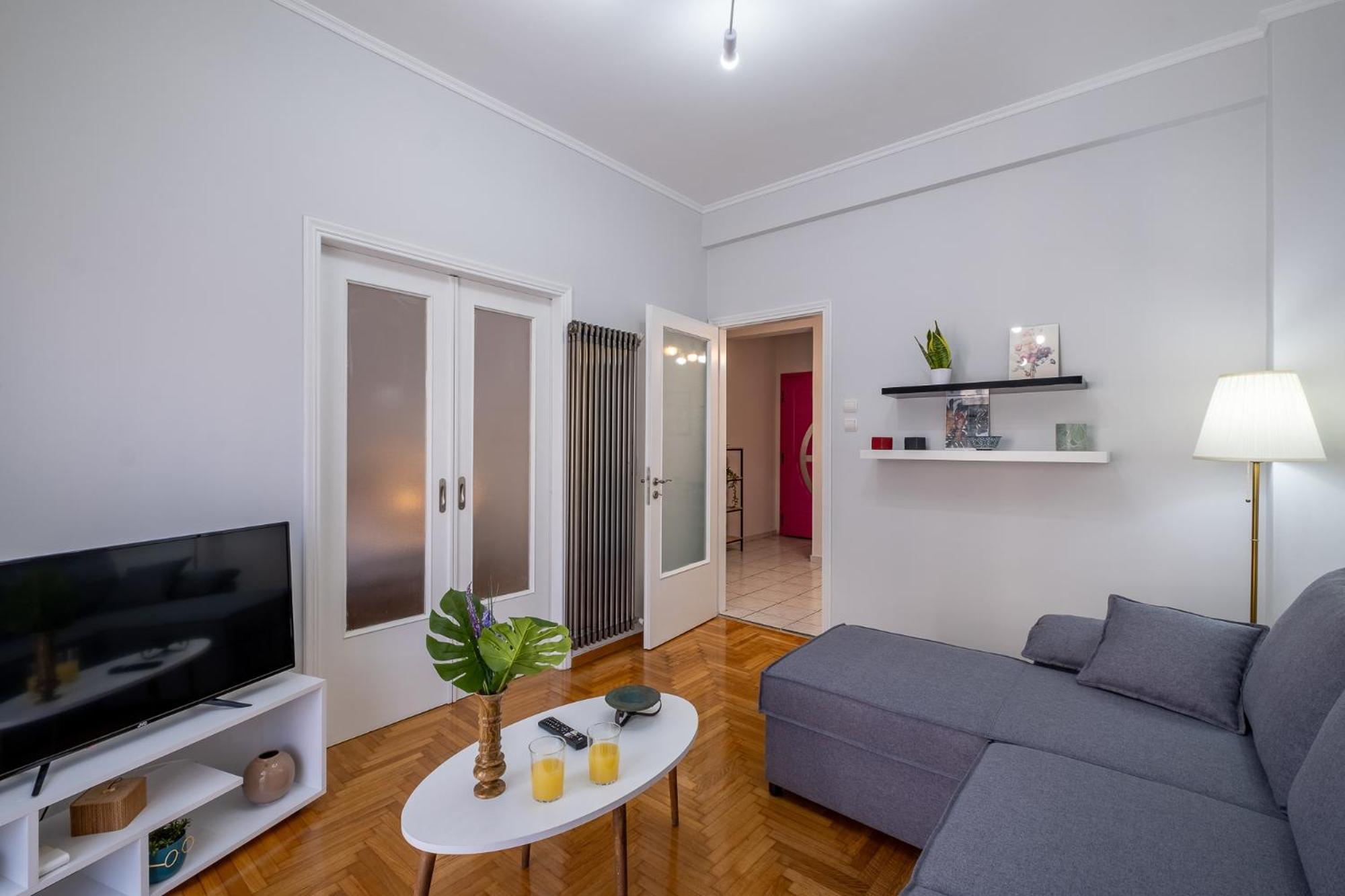 Lovely And Modern 3Bd Apartment Close To Ampelokipoi Metro アテネ エクステリア 写真