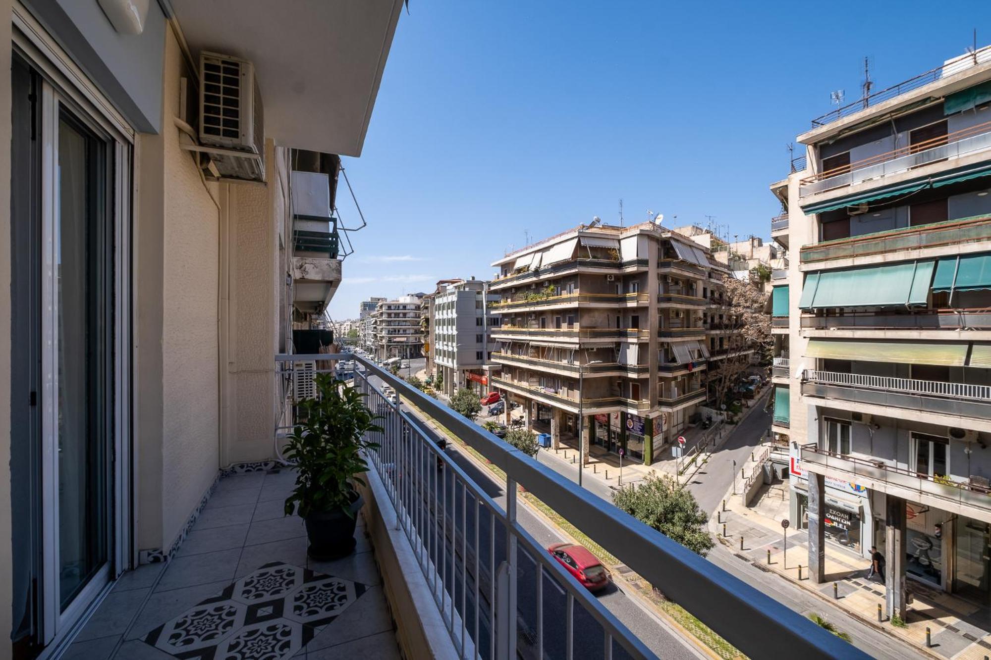 Lovely And Modern 3Bd Apartment Close To Ampelokipoi Metro アテネ エクステリア 写真