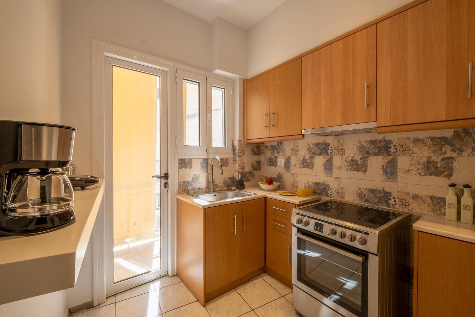 Lovely And Modern 3Bd Apartment Close To Ampelokipoi Metro アテネ エクステリア 写真